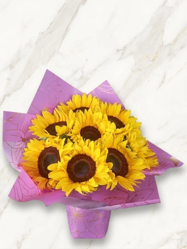 Bouquet Radiante de 10 Girasoles Premium Importados